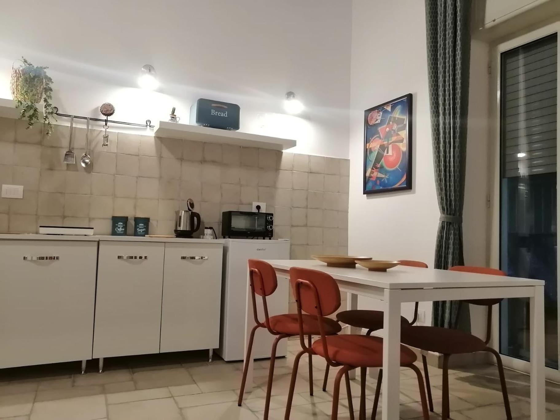 Il Vicoletto Sul Castello Appartement Napels Buitenkant foto