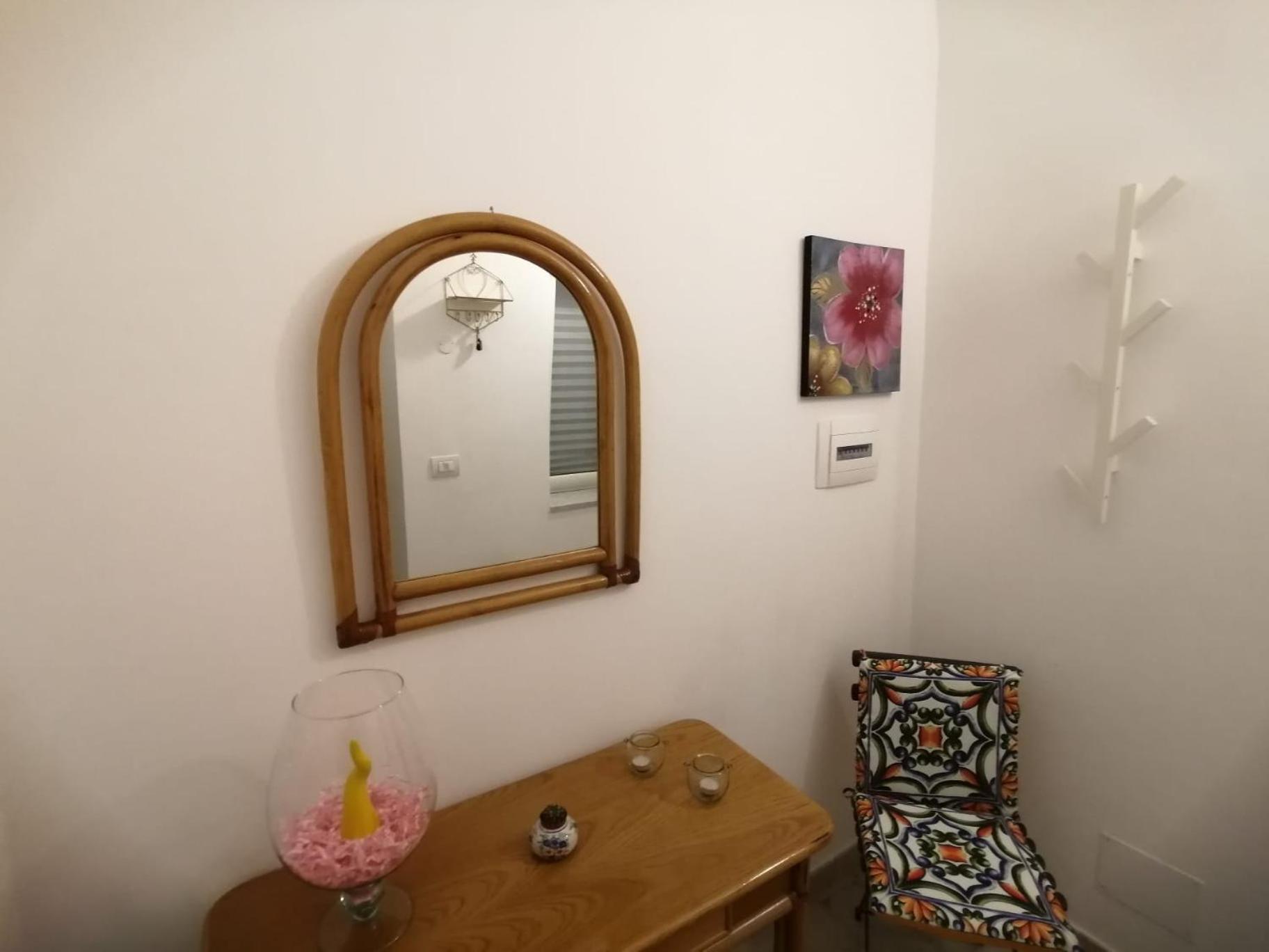 Il Vicoletto Sul Castello Appartement Napels Buitenkant foto